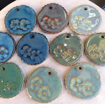 Bild på Forma keramik och drejkursers Stengodsglasyrer